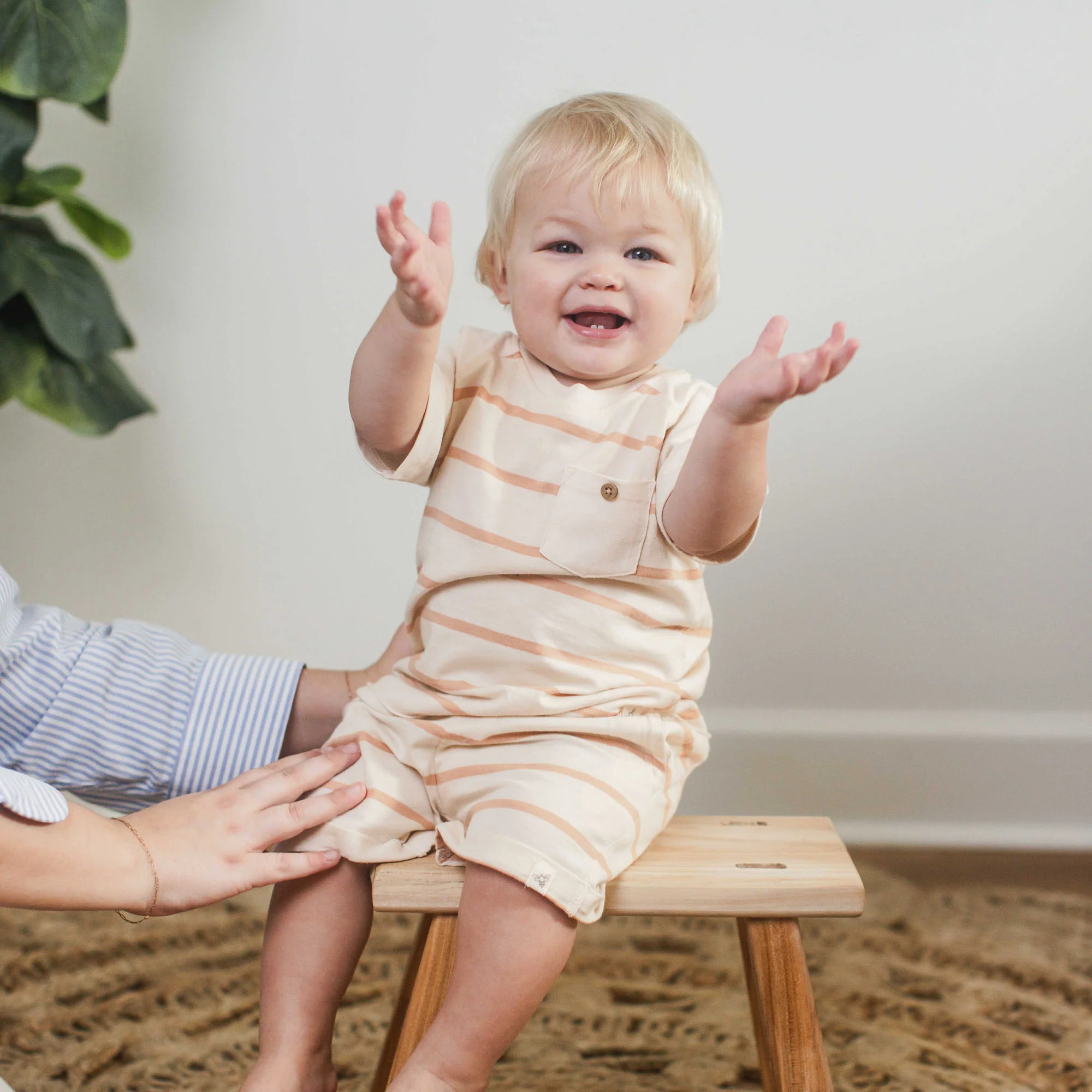 Basic Stripe Boy Tee & Shorts Set - Image 7