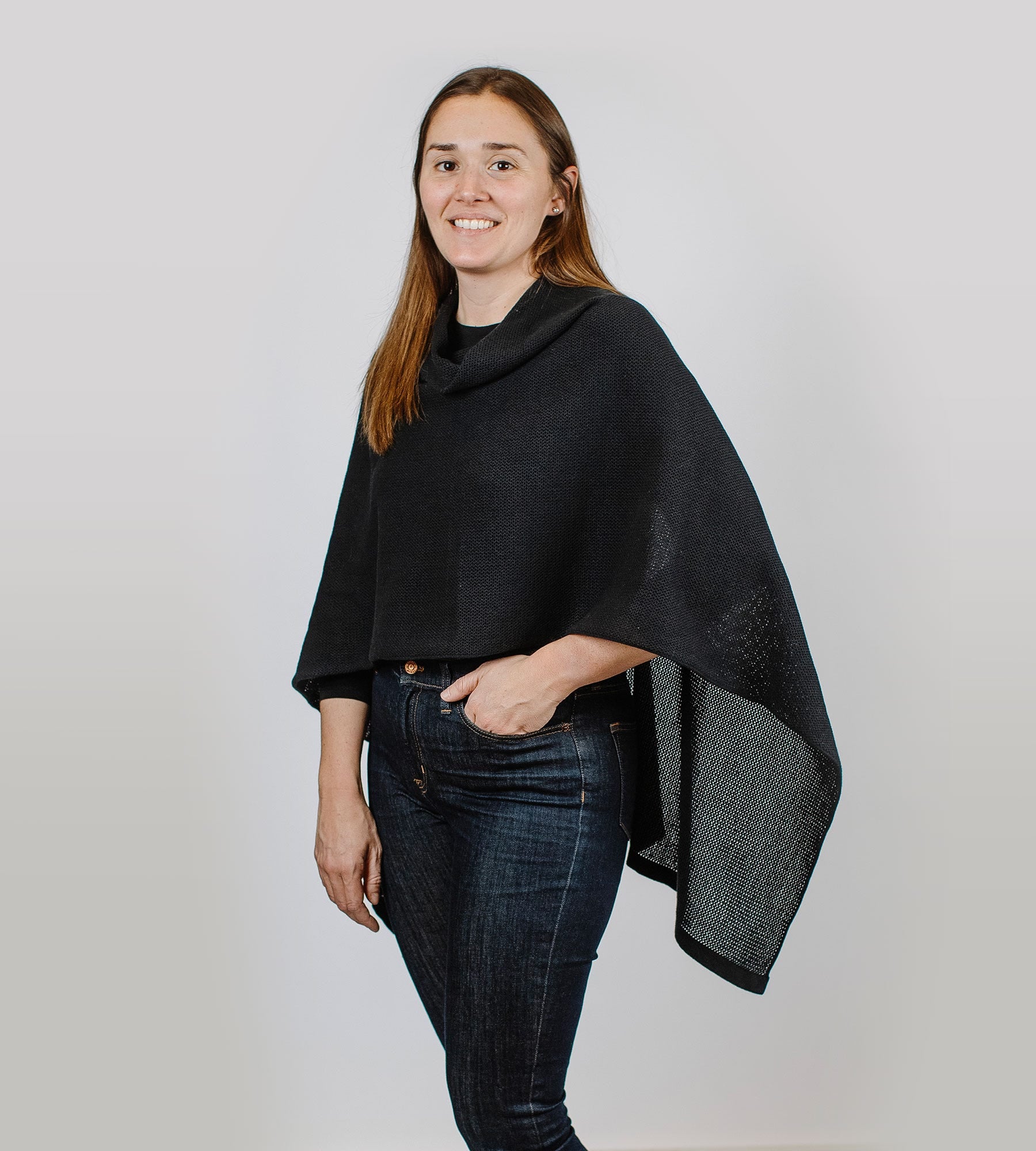 Cozy Canopy™ Nursing Cover - Black - Image 4