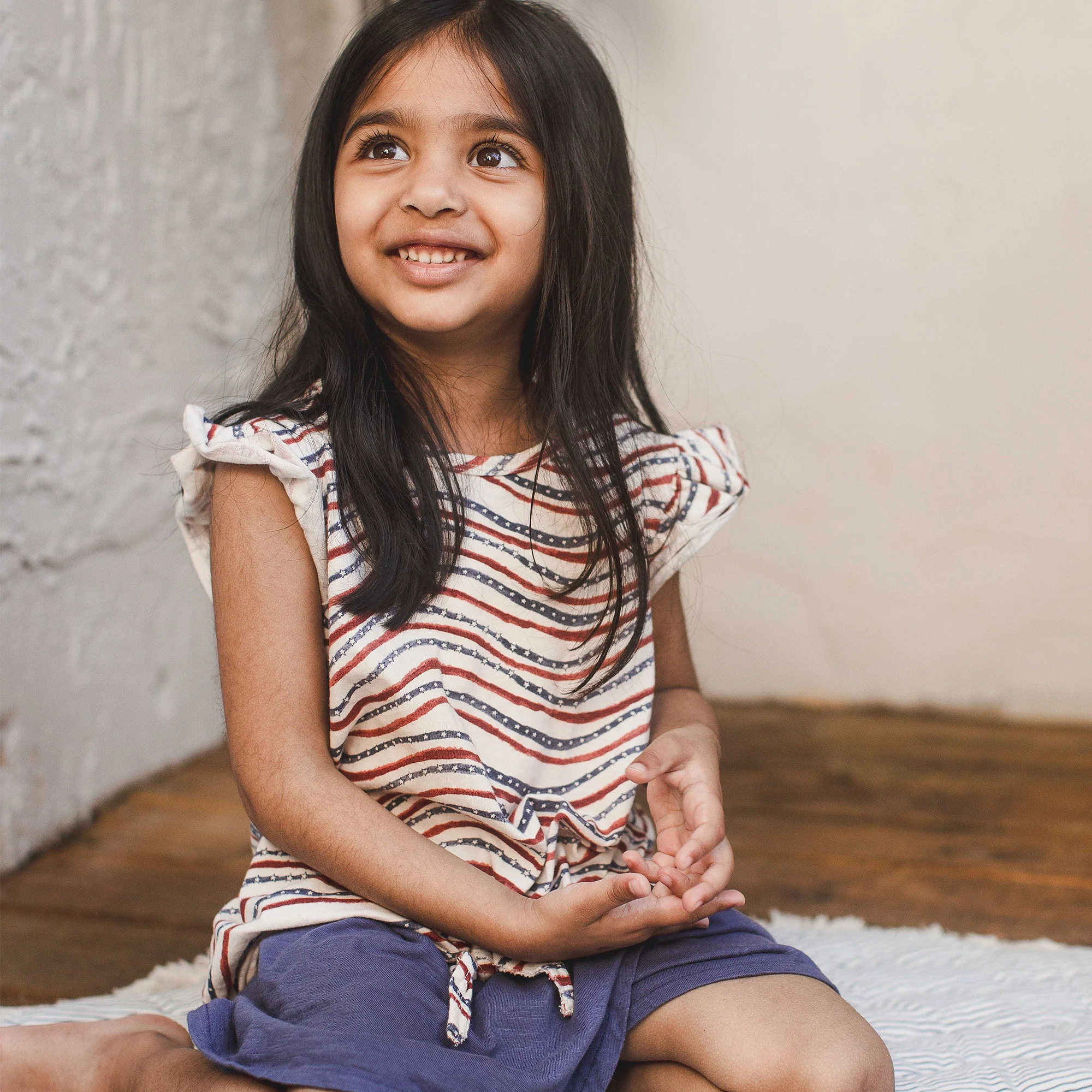 Festive Pattern Girl Tee & Shorts Set - Image 6