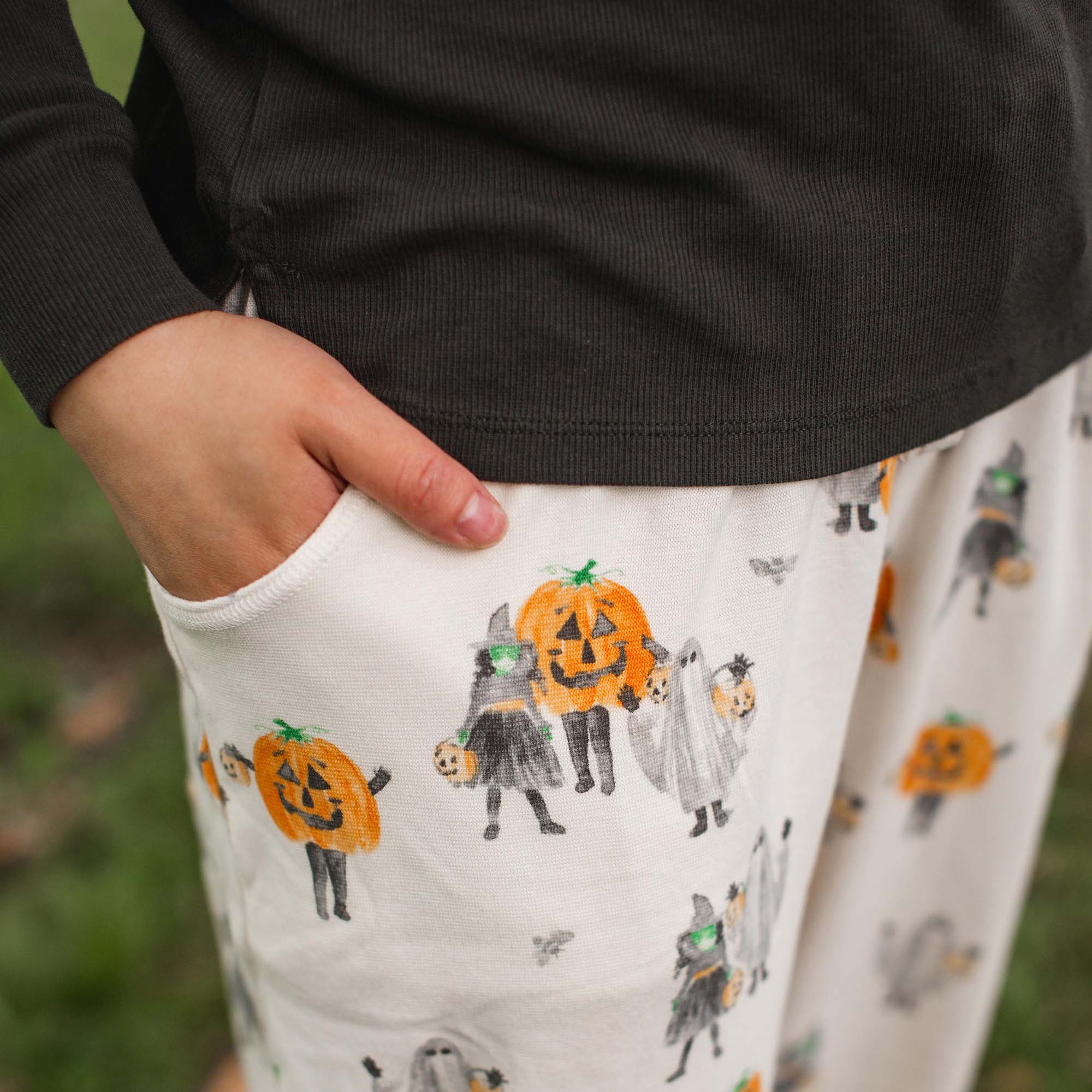 Halloween Costumes Matching Family Pajamas - Image 11
