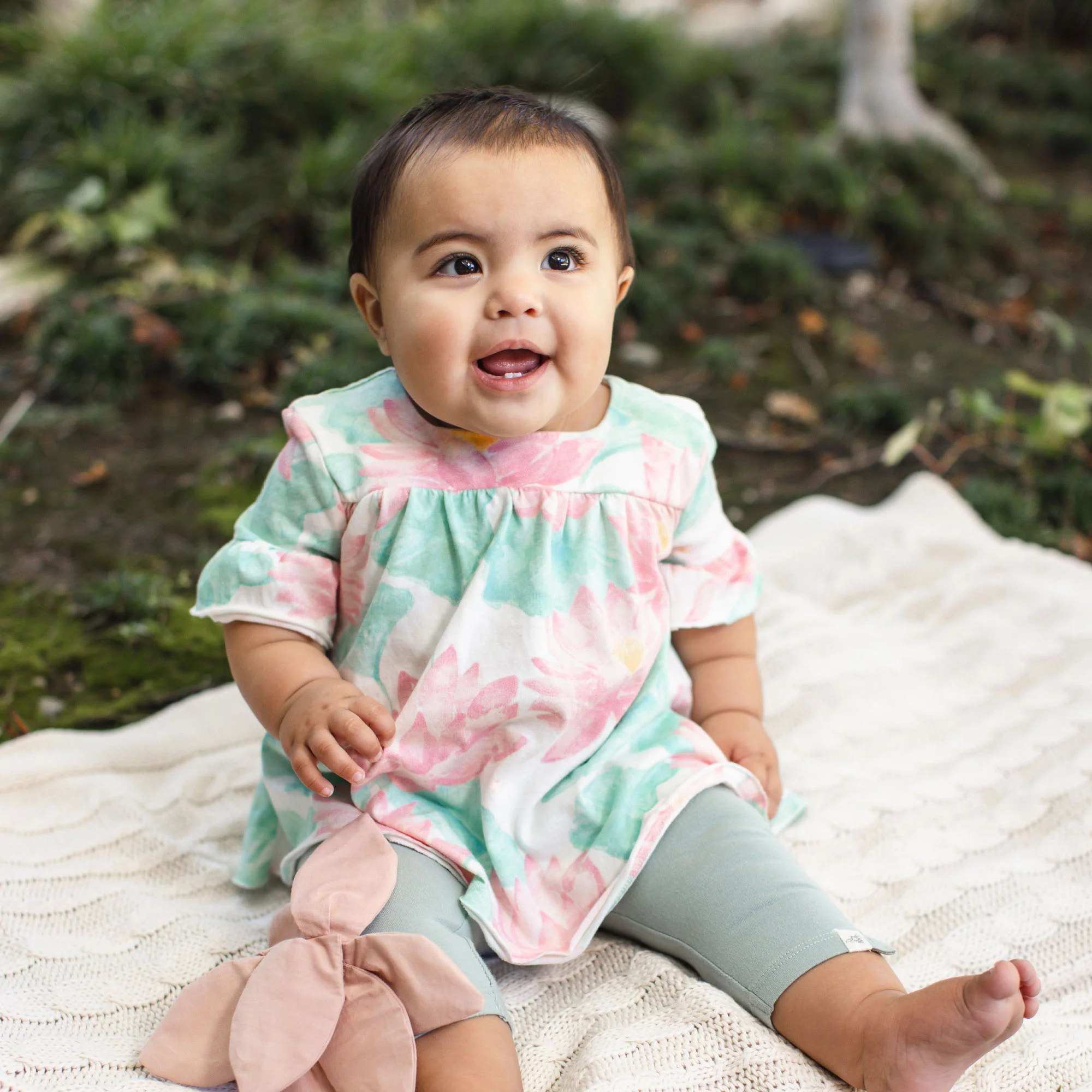 Lotus Pond Tunic & Capri Set - Image 5